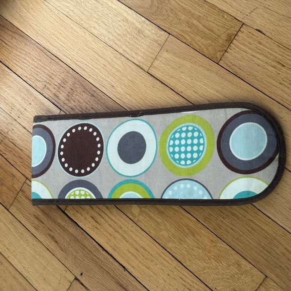 Thirty-One  Curling Iron / Flat Iron Insulated Storage Case‎ - Retro Mod Circles - Picture 3 of 5